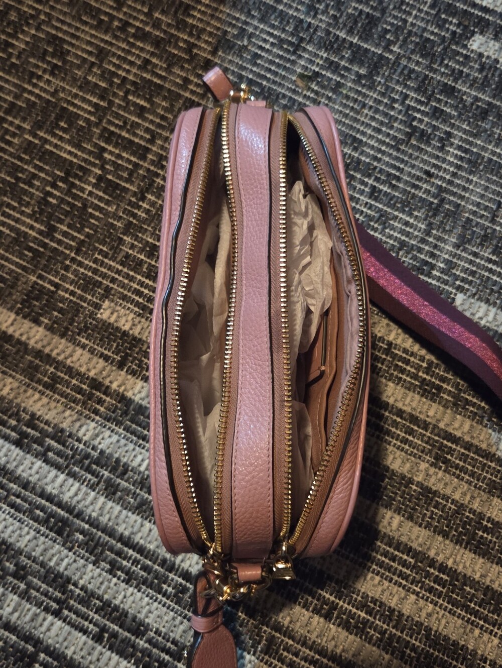 Coach Jes C5805 Pink Gold Pebbled Leather Camera Crossbody Bag Reversible Strap - Picture 12 of 16